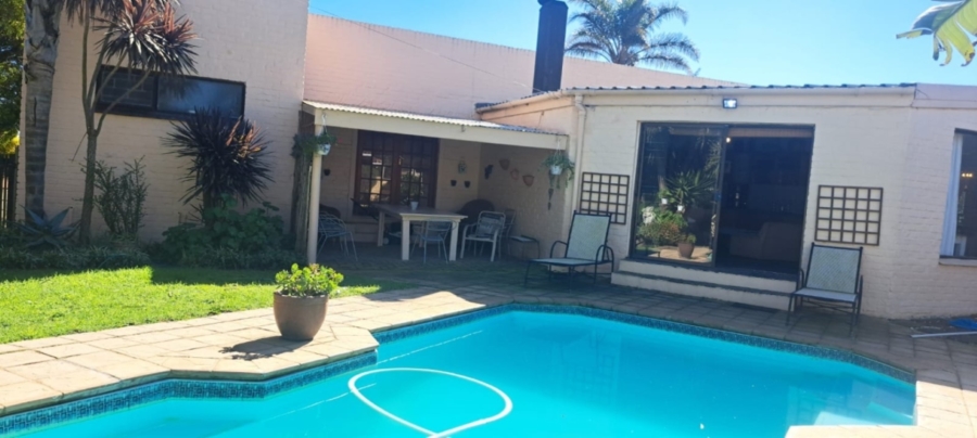4 Bedroom Property for Sale in Caledon Western Cape